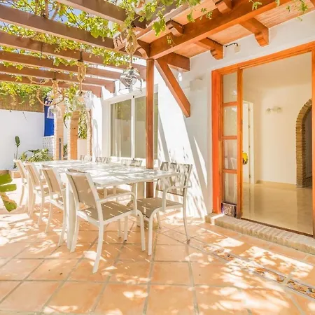 Villa Arcadia - Avenida 28 De Adelfas 29680 Estepona, Malaga